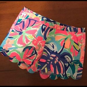 Lilly Pulitzer scalloped shorts